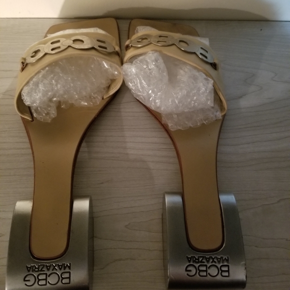 BCBG leather sandals/clog EUC - Picture 4 of 11